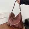 Bolso nicho de gran capacidad para mujer 2022 otoño nuevo cuero suave estilo motocicleta bolso tote de hombro cruzado para ir al trabajo bolso de axila