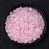 Venta al por mayor de fábrica Piedra triturada de cristal natural Cristal blanco Cuarzo rosa Piedra de cristal amarillo Materiales hechos a mano para decoración de uñas Piedra desmagnetizadora de cristal