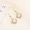 Pendientes para Mujer Lujo Ligero Gama Alta Moda Hebilla de Oreja Simple Venta al por Mayor Nicho Delicados Pendientes de Gama Alta Accesorios de Joyería Elegantes