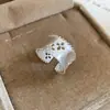 Serenidad de Té Blanco, Anillo Abierto Irregular de Perla Tejido Plegado, Anillo de Dedo Índice de Lujo Ligero de Gama Alta, Accesorio de Mano de Moda