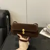 Bolsa de Axila de Nicho para Mulheres 2025 Novo Outono Estilo Coreano Tendência e Bonita Moda Bolsa de Ombro Único com Fechadura Bolsa Quadrada Pequena