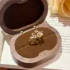 Novo best-seller transfronteiriço: anel feminino de latão banhado a ouro, anel aberto versátil, primorosamente cravejado com zircônia, acessório de mão totalmente cravejado