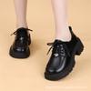 Sapatos Mocassins Vintage Estilo Britânico Feminino 2025 Primavera e Outono Novos Sola Grossa Salto Alto Pequenos Sapatos de Couro Pequenos com Cadarço Moda Masculina