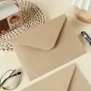 Sobres de papel de pulpa de madera de 120 g de colores, sobres en blanco estilo occidental, sobres para invitaciones de boda y oficina, en stock al por mayor