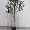 Estilo nórdico Ins Árvore artificial Planta verde Yucalyptus em vaso Grande sala de estar interna Enfeites de plantas falsas Decoração de celebridades da Internet