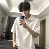 Camiseta de retalhos desconstruída estilo americano de manga curta para homens, camisa polo cleanfit de verão com gola, top casual liso simples