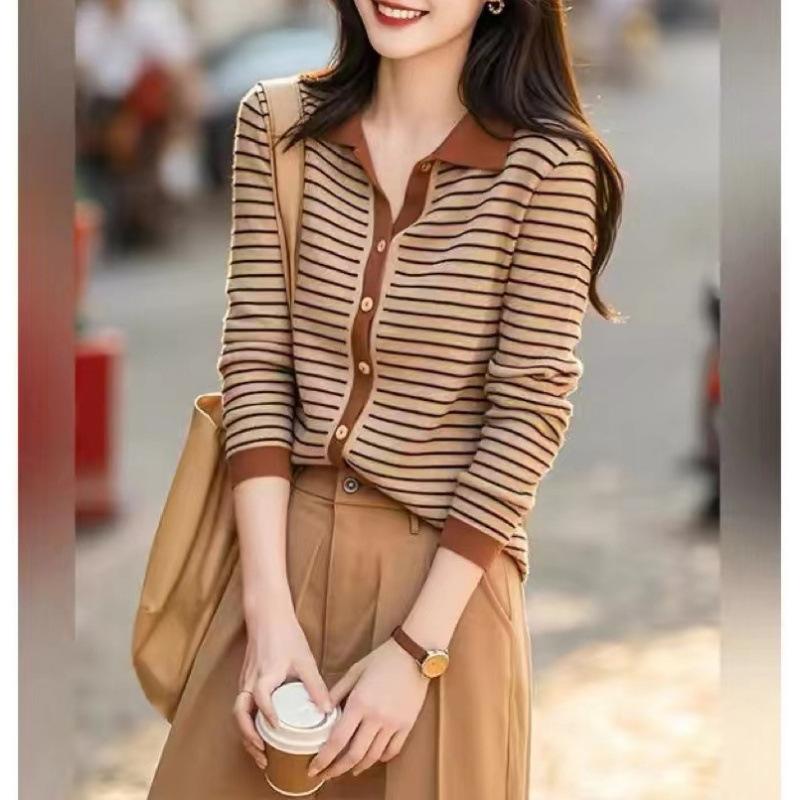 安可拉红色条纹翻领打底针织衫女2024秋季新款设计感慵懒长袖