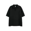 Camisa Polo Minimalista de Cor Sólida com Listras Texturizadas e Decote em V Estilo Japonês para Homens, Nova Camiseta de Manga Curta Soltinha para Primavera/Verão para Mulheres, Tendência