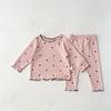 Traje de Ropa para el Hogar de Primavera y Otoño para Niñas, Estilo Occidental para Bebé, Infantil Personalizado de Marca Moderna, Estilo Coreano con Pijama de Lunares Ondulados de Amor con Borde de Oreja