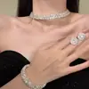 Conjunto de Collar y Aretes de Perlas y Pedrería de Lujo Ligero Estilo Palacio Retro, Gargantilla de Lujo y Moda Accesorio para Vestido de Noche