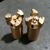 La broca compuesta de tres alas es robusta, resistente a los impactos y no se rompe fácilmente, adecuada para equipos de perforación de anclaje para minería.
