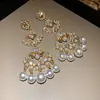 Aretes de Borla con Forma de Abanico, Incrustados con Diamante y Perla, Estilo Étnico Vintage, Lujo Ligero, Gama Alta, Elegantes y Versátiles