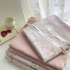 Ropa de cama de hilo doble lavado de cuatro piezas Funda de edredón Ropa de cama de algodón lavado para las cuatro estaciones Sábana de dormitorio Juego de tres piezas Cubrecama