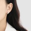 Pendientes de diamantes de estilo coreano con diseño de tarjeta de nicho de lujo ligero y encantador para mujer, con hebilla de oreja chapada en oro personalizada de alta calidad