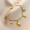 Pulseira de aço inoxidável de alta qualidade, nicho, não desbota, best-seller transfronteiriça, para menina, corda vermelha Pérola, pulseira de Trevo, joia