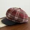 Chapéu octogonal estilo coreano para mulheres, nova moda de rua 2024, estilo retrô de Hong Kong, boina beret xadrez artística com bico de pato