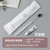 Cepillo de Dientes Desechable de Alta Gama con Pasta de Dientes, Peine, Gorro de Ducha, Navaja, Artículos de Tocador de Tela No Tejida y Set de Pantuflas para Uso en Hotel