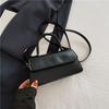 Bolso de mano popular de este año, bolso pequeño sencillo para el tiempo libre, bolso de mujer para la primavera de 2024, nuevo bolso cuadrado pequeño cruzado