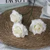 Flores Artificiais de Rosa com 3 Cabeças para Casamento, Decoração de Salão de Casamento de Alto Valor, Parede de Fundo de Rosa, Materiais Florais Especiais Atacado
