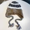 Gorro de Felpa Tejido de Colores Maillard para Proteger las Orejas para Mujer, Gorro Lei Feng Cálido de Invierno, Versión Coreana Versátil Pequeño para Adelgazar la Cara de Moda