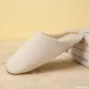 Pantuflas otoño e invierno japonesas punta abierta lavables a máquina suela de tela silenciosa pantuflas silenciosas para mujer suela suave para el hogar interior pantuflas de algodón