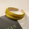 Faixa de Cabelo Colorida com Textura de Veludo para Outono e Inverno para Mulheres, Novo Prendedor de Cabelo para Lavar o Rosto, Faixa de Cabelo Versátil com Topo Alto para Sair, Faz o Rosto Parecer Menor