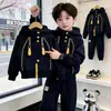 Conjunto de Roupa para Meninas Primavera e Outono Novo Estiloso Esportivo Casual Moda Coreana Tendência Street Girl Conjunto de Duas Peças com Capuz