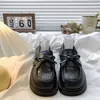 Sapatos Mocassins Femininos Estilo Retro Japonês com Laço 2026 Coleção Primavera e Outono Novos Versáteis Estilo Universitário Bico Redondo Planos de Couro