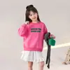 Tutu Elefantinho Roupas Infantis Moletom para Meninas 2026 Novo Modelo Top Versátil Infantil com Estampa de Letras Simples Solto Manga Longa