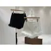 Outono 2026 Novo Shorts Preto de Pelúcia Design Feminino para Baixinhas Casuais Cintura Alta Versátil Perna Larga Tendência