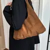 Bolso de mano sencillo, lujo ligero, estilo retro, nueva colección de otoño 2026, versátil y moderno, adecuado para ir al trabajo, bolso de hombro para mujer
