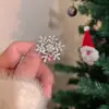 Grampo de Cabelo de Floco de Neve com Pérolas para Outono e Inverno para Mulheres, Presilha para Franja Estilo Nicho, Acessório de Cabelo Lateral, Mesmo Estilo de Tan Songyun, Exclusivamente para Vendas Transfronteiriças