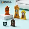 Reloj de péndulo clásico retro antiguo creativo Despertador Accesorios de decoración DIY Coche pequeño Escritorio Resina Adornos pequeños