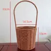Cesta de Rattan Sintético Tecida à Mão Decoração para Casa Cesta de Armazenamento Cesta Tecida à Mão para Arranjo de Flores Cesta Tecida à Mão com Acabamento em Renda
