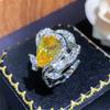 Novedad otoño e invierno anillo de joyería simulación azul sangre de paloma cristal afilado polvo de cristal amarillo circonio moda para mujer que va al trabajo en stock venta al por mayor
