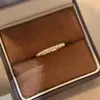 Anillo de Panal para Mujer en Oro Rosa y Oro Champagne, Anillo Geométrico Simple de Diamante, Anillo de Cola Apilable, Estilo de Lujo Ligero de Nicho