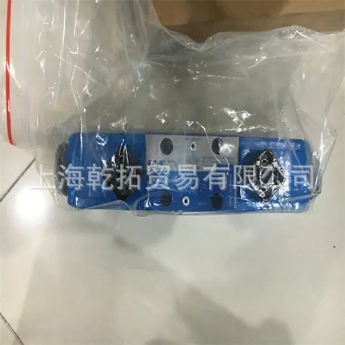 DC4V-3-2AL-M-U-H7-60-EN210实物图.