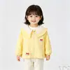 Abrigo de Primavera y Otoño para Niña con Cuello de Muñeca de Encaje, Cierre de Cremallera, Lazo de Gato 3D, Abrigo Elegante