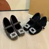 Sapatos Mary Jane com Elevação Interna Strass Veludo Preto Baixos para Mulheres Outono e Inverno 2025 Estilo Noturno Sapatos Peludos para Mulheres Roupa de Inverno para Exterior