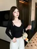 Conjunto Duas Peças Cardigã Camisola Estilo Desejo Puro para Mulheres Outono/Inverno Novo Estilo Jaqueta Curta Camada Base Top Interno