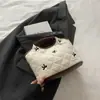 Bolso Bordado con Lazo Nuevo Otoño 2025 Gran Capacidad Bolsa de Cosméticos Almacenamiento Neceser Bolsa Casual Bolso de Mujer