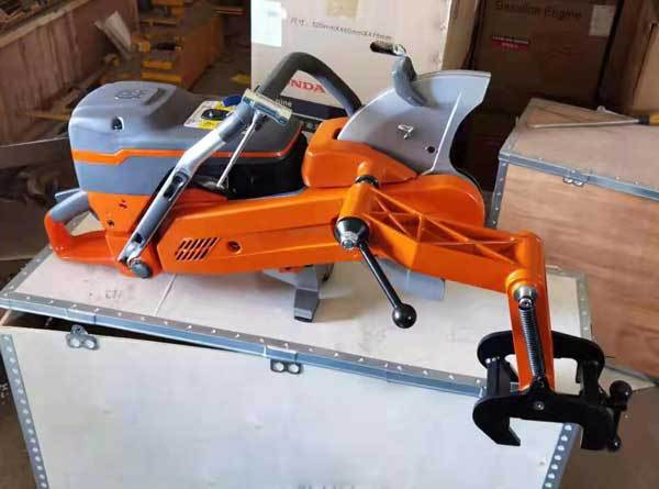 K1270内燃钢轨切割机1