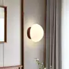 Lámpara de pared minimalista nórdica con interruptor y cordón de tracción, lámpara esférica de madera maciza, lámpara de pared de estilo vintage para dormitorio o pasillo junto a la cama, hierro