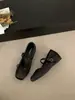 Zapatos de tacón alto Chuyuji estilo francés con remaches bajos para mujer, nuevos zapatos Mary Jane vintage de suela blanda 2026 para combinar con faldas