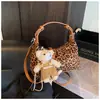 Bolso de mano minimalista con estampado de leopardo transfronterizo para mujer 2025 nuevo otoño e invierno personalidad moderno bolso cruzado moda tote bolso dumpling