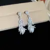 Pendientes de Mariposa con Pluma y Perla de Circonita Estilo Corte Austriaco, Pendientes de Lujo Ligero y de Gama Alta, Pendientes de Moda y Versátiles para Mujer