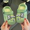 Zapatos con agujeros para niños, suaves y antideslizantes, para el hogar, para niños y niñas, zapatillas y sandalias para niños de talla mediana y grande.