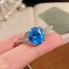 Ambiente Romántico Luz Colgante Sabor Menta Paraíba Moda de Lujo Diamante Aguamarina Diamante Huevo de Paloma Anillo de Diamante Conjunto para Mujer