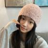 Gorro de punto estilo coreano de color puro con pompón, otoño e invierno, para mujer, cálido, con protección para las orejas, estilo holgazán, versátil, a prueba de frío, tipo pullover, gorro de felpa para el frío
