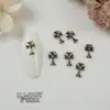 Ventas Directas de Fábrica de Nuevos Pedrería Retro Cruzada para Uñas de Moda al Por Mayor, Decoraciones para Uñas con Forma de Corazón y Cabeza de León